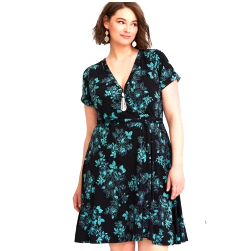 L Torrid Wrap Dress Black with Teal Floral Print Jersey Knit Sz. 0 (L)